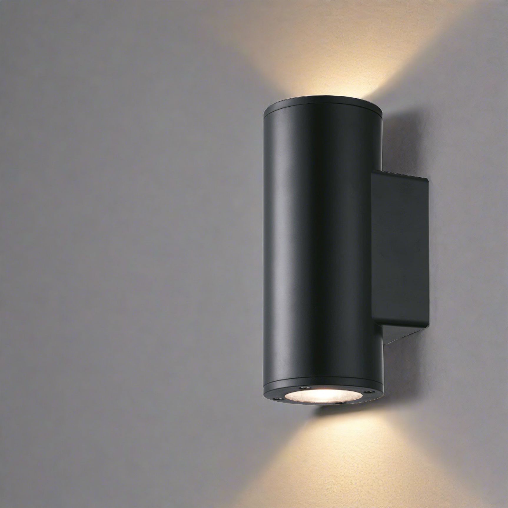 Led 6W Ip65 2Lt Outdoor Up/Down Wall Light Round In Black - The ...