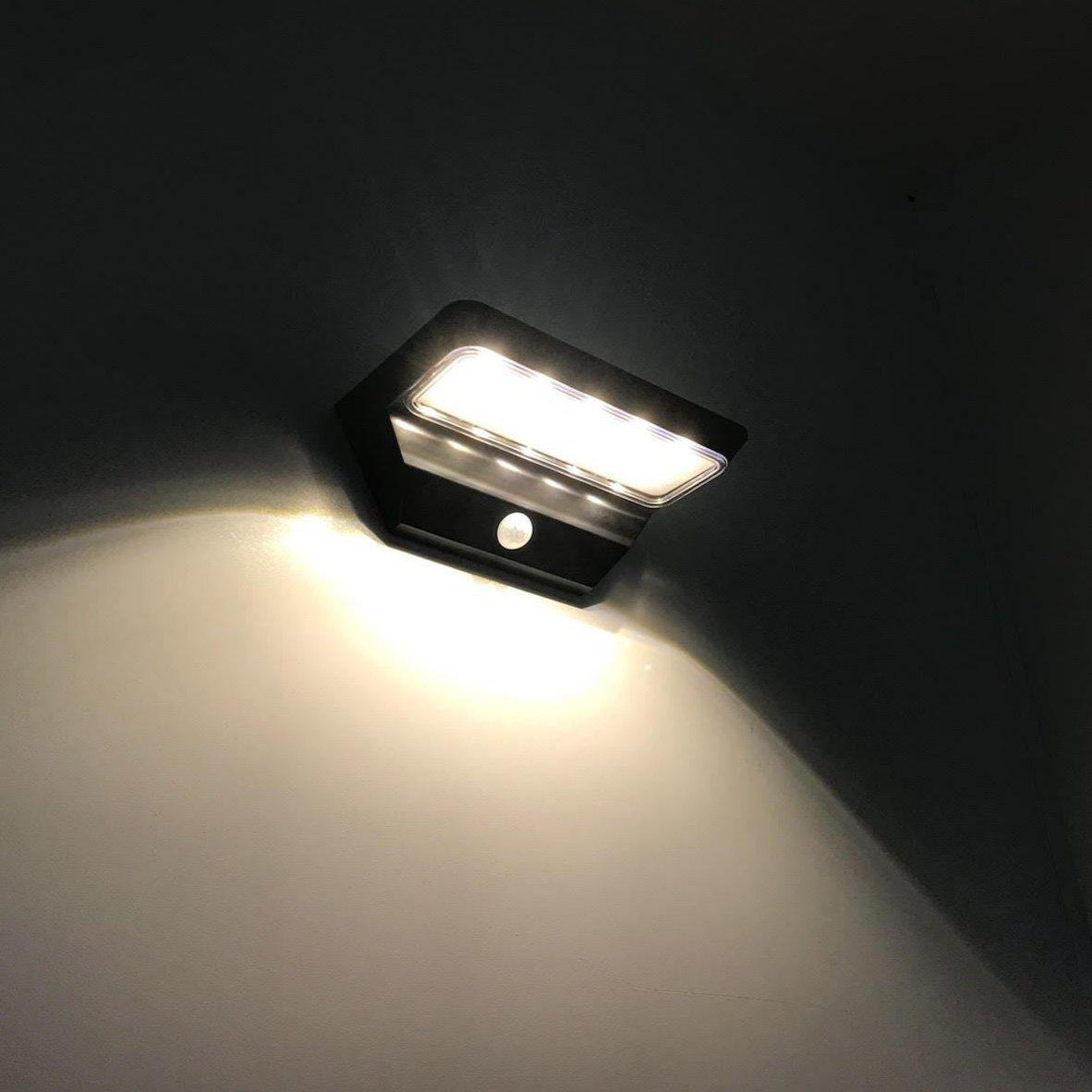 Solar Dusk To Dawn Sensor LED Outdoor Wall Light Polycarbonate Rust Proof PL-Stellar